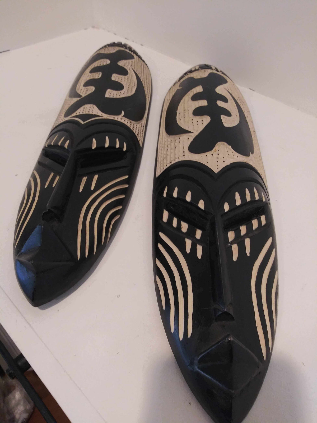 Handcrafted long wall mask with African tribal patterns for elegant cultural décor