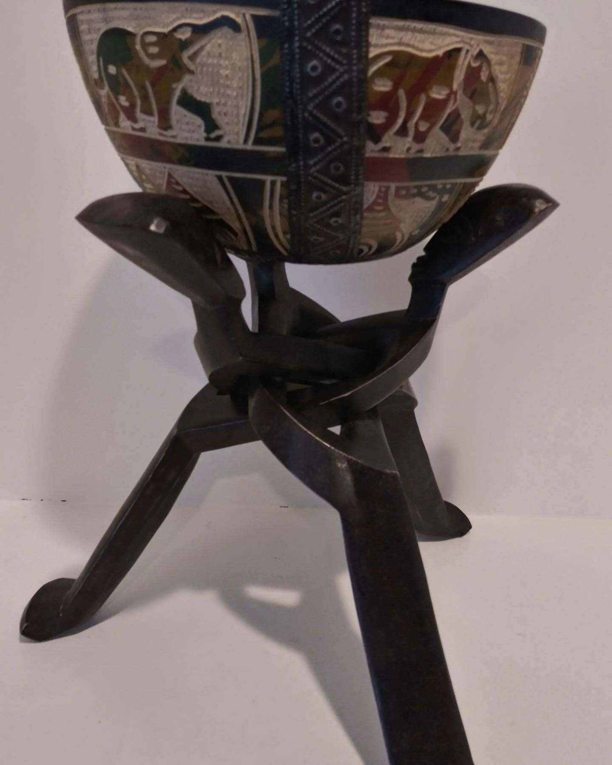 african bowl deco.
